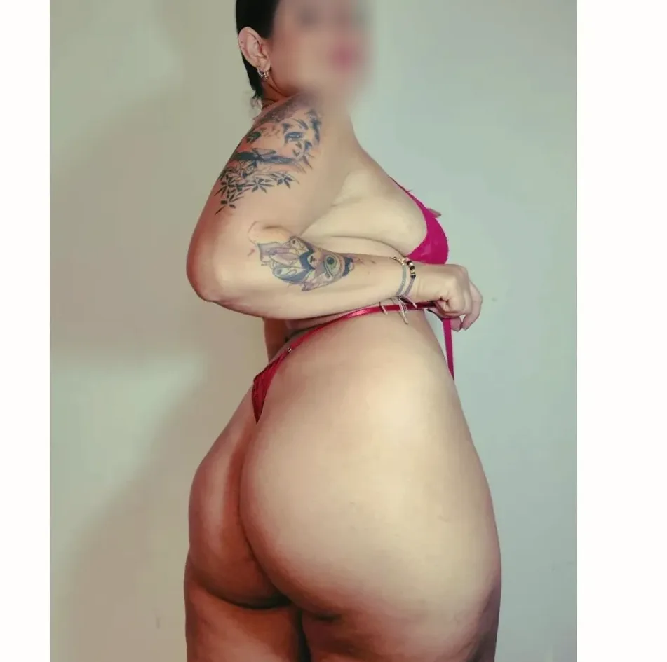 Giulia, 33 anni